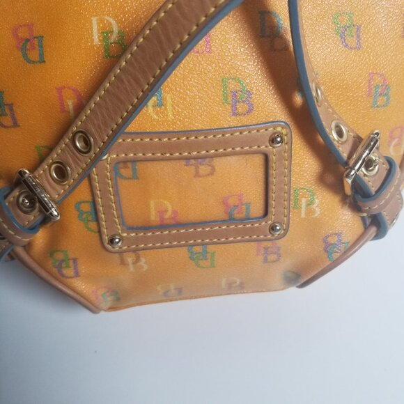 Vtg Dooney & Bourke Women's Orange Monogram Small Backpack - Picture 13 of 13